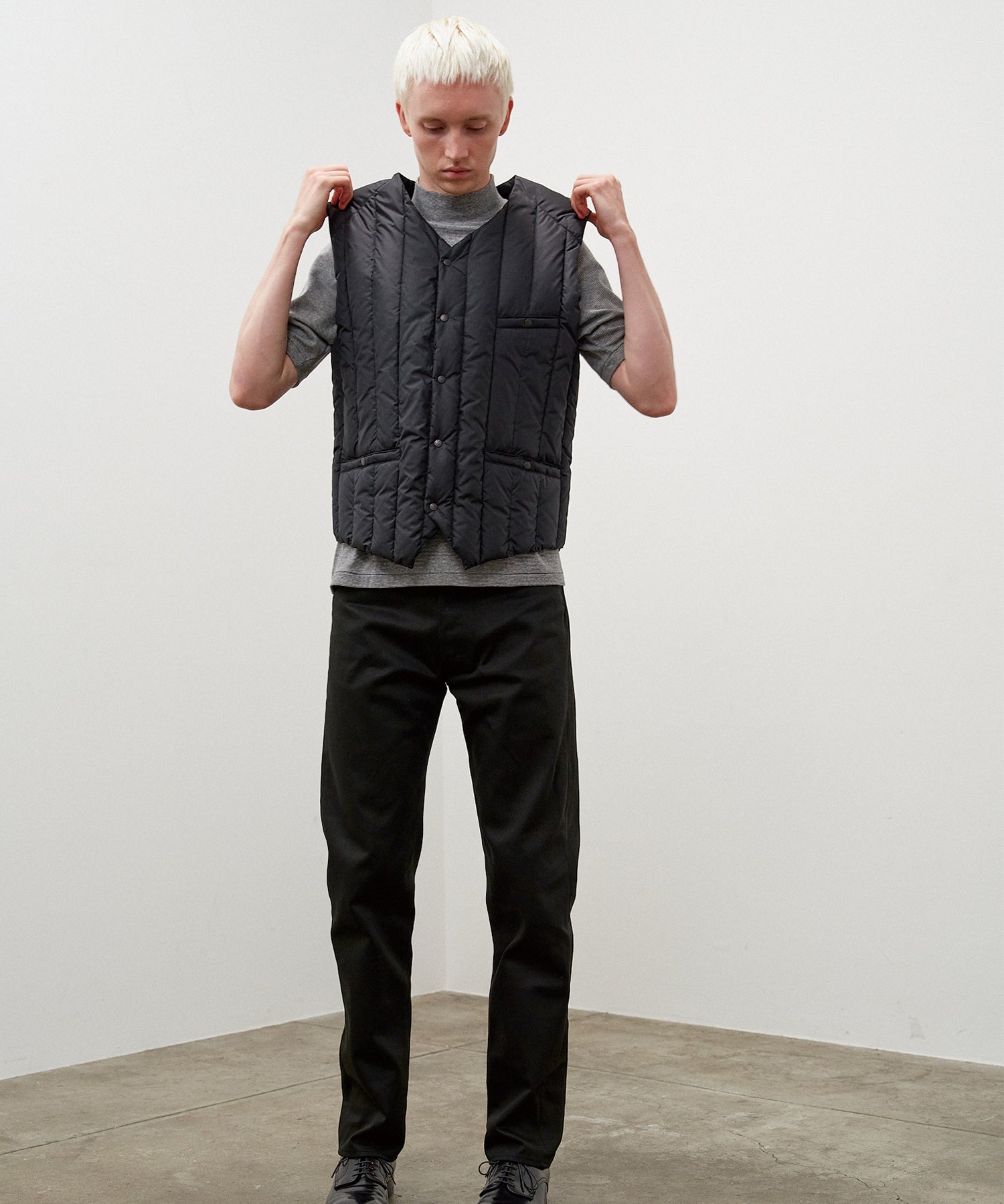 [50th Anniv.] [6M] Six Month Vest